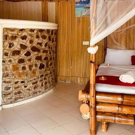 Ches Bay Resort Nangina Экстерьер фото